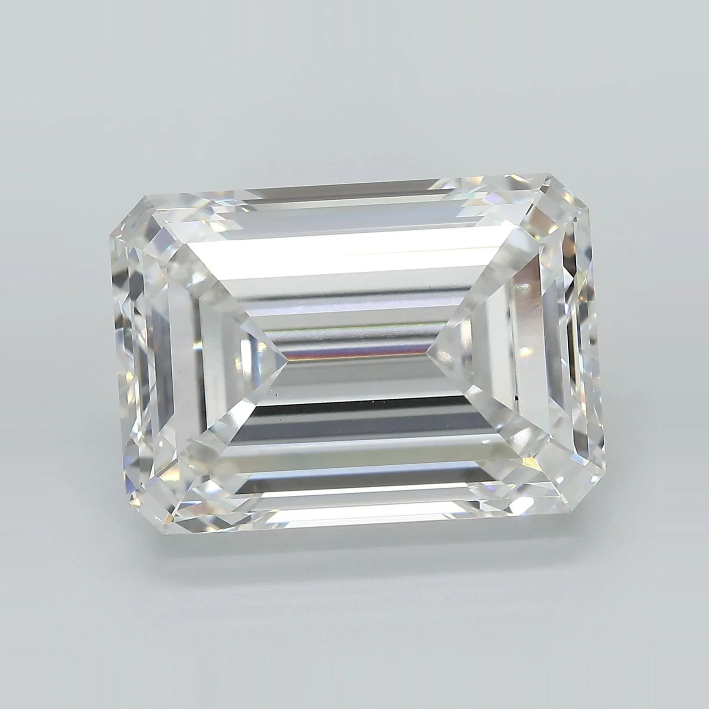 17.32ct Emerald Lab Grown Diamond (Colour F, Clarity VS1, IGI Certified)
