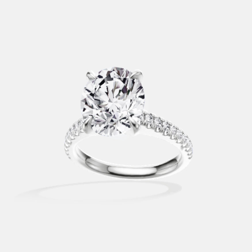 18ct EF VS laboratory grown diamond v claw setting ring with a round brilliant diamond in a classic claw setting